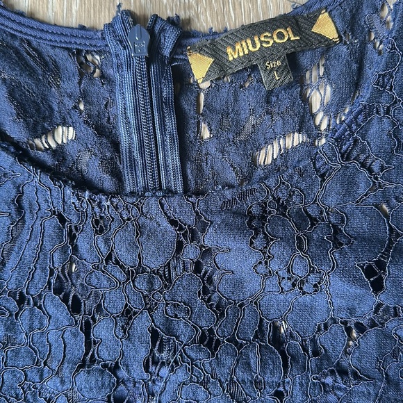 MIUSOL Lace Mini Dress - Picture 2 of 6